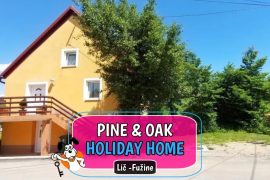 Pine & Oak Holiday Home