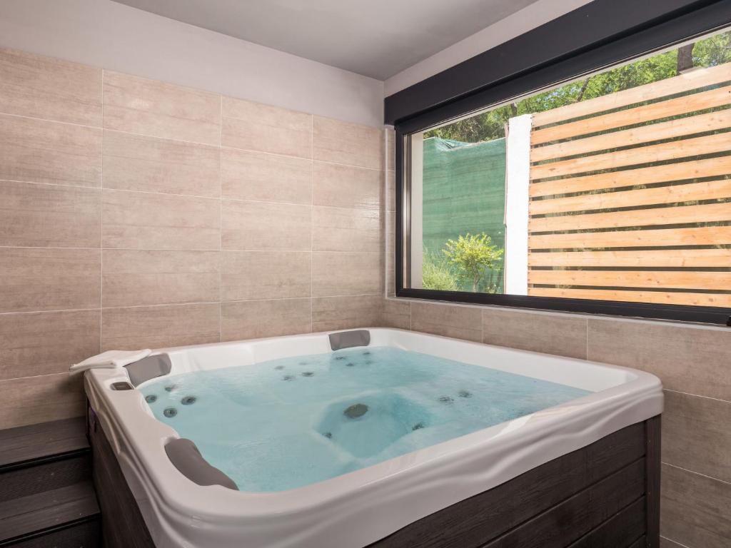 375813331
